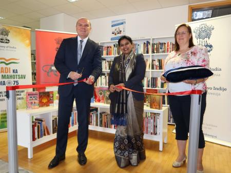 Otvoritev indijskega kotička v lucijski knjižnici (5)